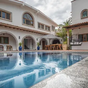 villa-san-juan-bedbreakfast.hotelspuertovallarta.org/