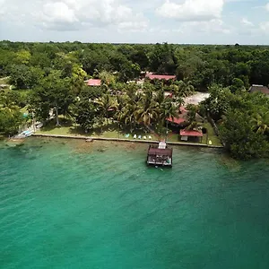 Apartment Coras Place Lagoon Front, Bacalar